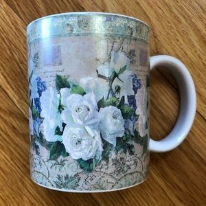 🌹🌹🌹 Victorian Rose Collectible Mug 🌹🌹🌹
